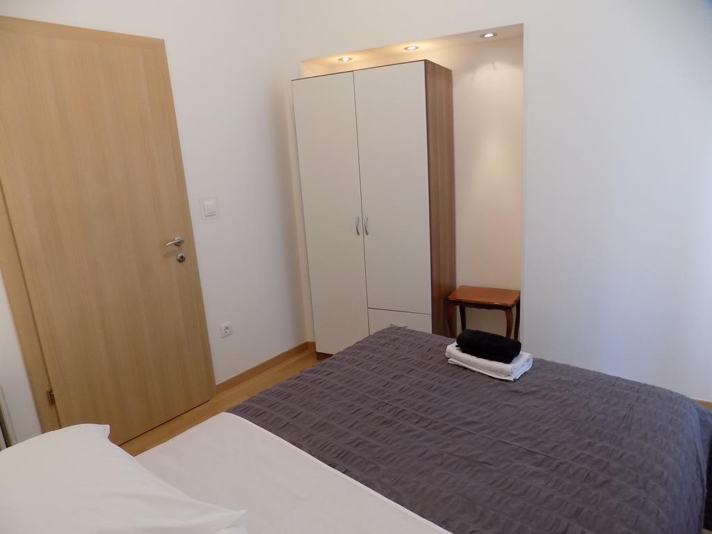 Promenade Apartment Split Room photo